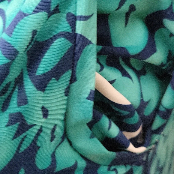 Reborn Dress - Picture 4 of 5